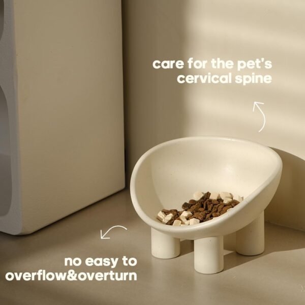 Four-Legs Ceramic Cat‘s Bowl, Chubby Cute Pet Bowls, Matte Crème