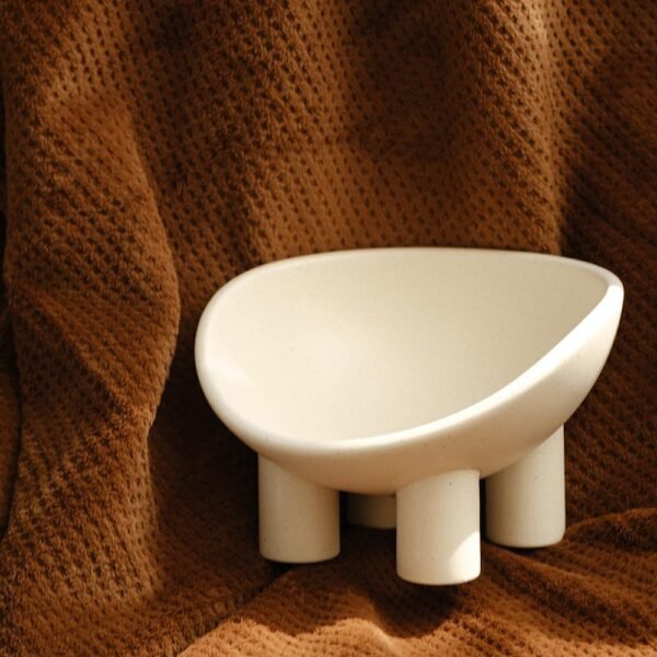 Four-Legs Ceramic Cat‘s Bowl, Chubby Cute Pet Bowls, Matte Crème